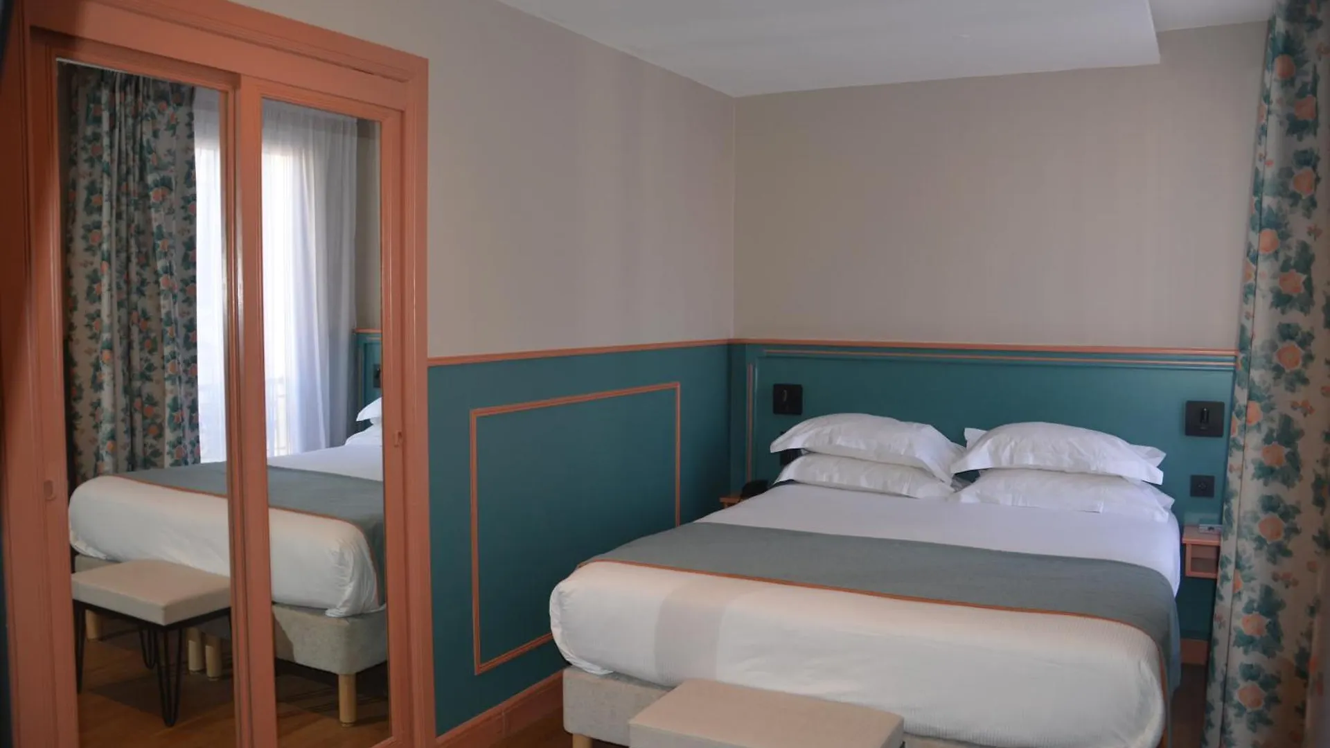 Montcalm 3* Paris